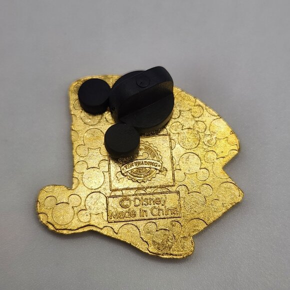 Disney Pin Trading- Mad Hatter - Alice in Wonderland - Top Hat 2012 - Picture 2 of 2